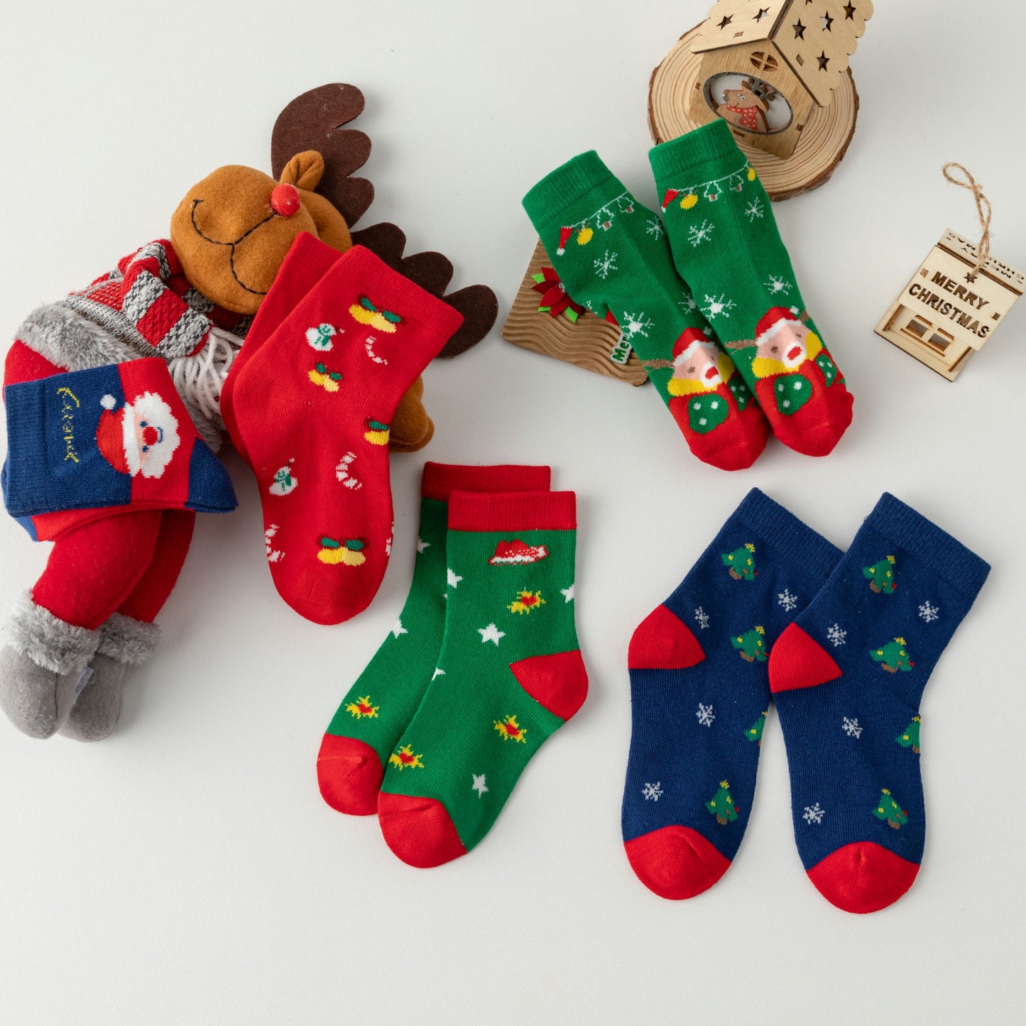 High Quality 5 in 1 Christmas Socks